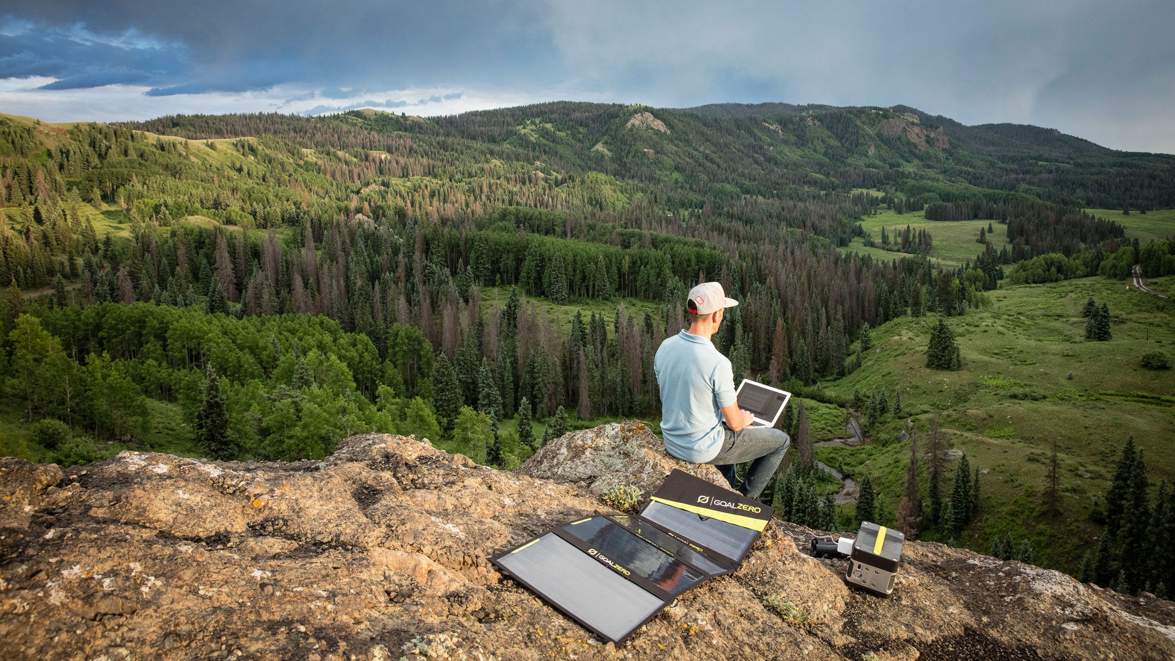 Turn Your Car or Truck into a Mobile Office with These Essentials