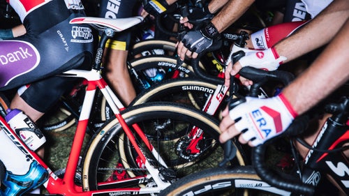 Pro men at the starting grid.