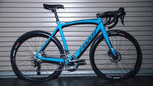 Though Phoenix-based Pivot Cycles is best known for finely crafted, efficient-pedaling mountain bikes, the company has also delved into the dirt road game in recent years, and this second iteration of the Vault looks better than ever. It鈥檚 lighter, gets thru-axles and flat-mount disc brakes, has Pivot鈥檚 elegant internal routing and port system for electronic drivetrains, and has more tire clearance (48mm up front; 40mm rear). Pivot stresses that it doesn鈥檛 see the bike as targeted to gravel, dirt roads, or cross, but rather optimal for them all. They call the Vault, 鈥渢he trail bike of drop bars.鈥
