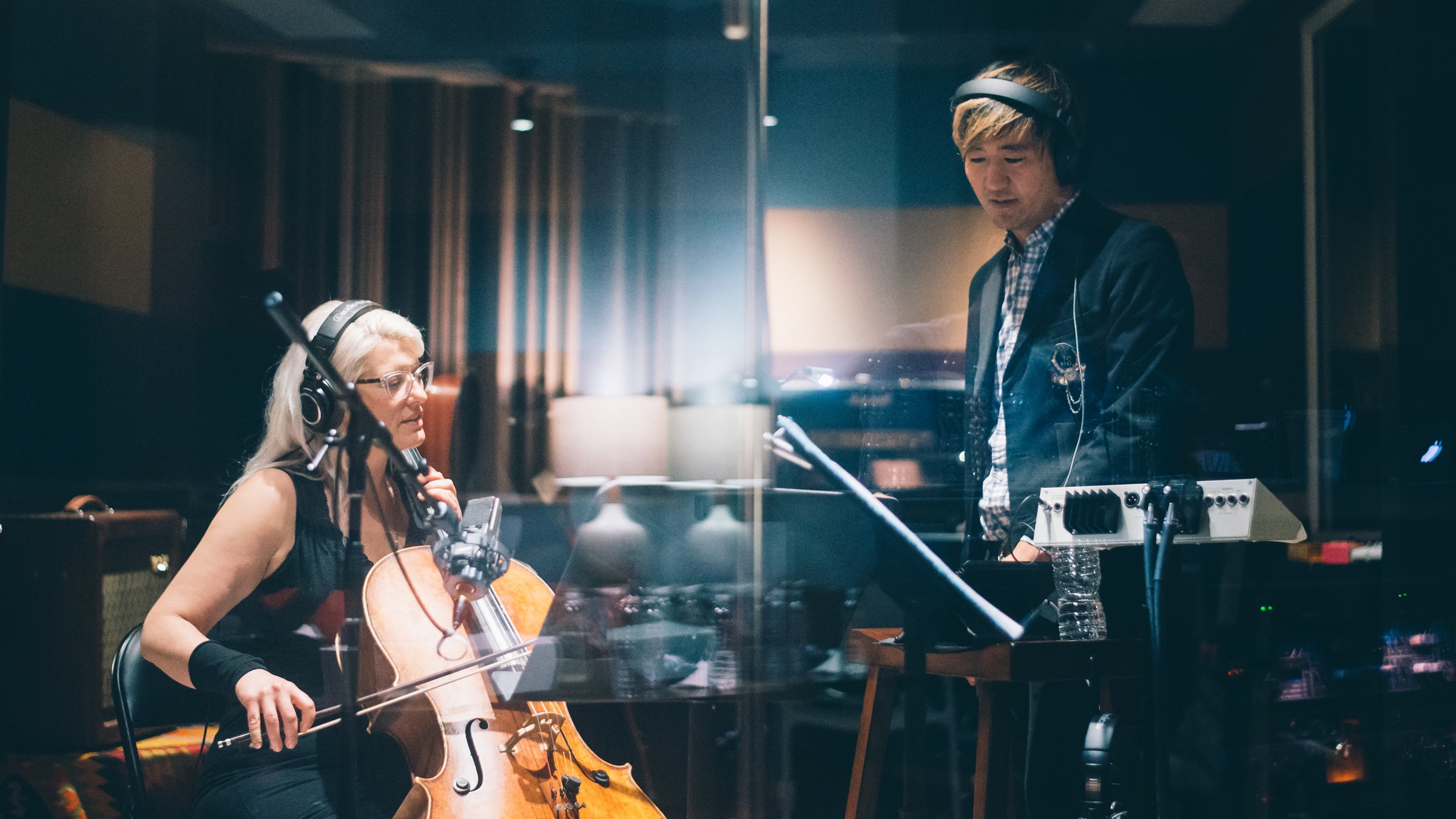 Kishi Bashi performs in Red Bull's New York recording studio.