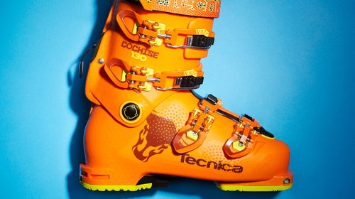 The best alpine ski boots of 2017.