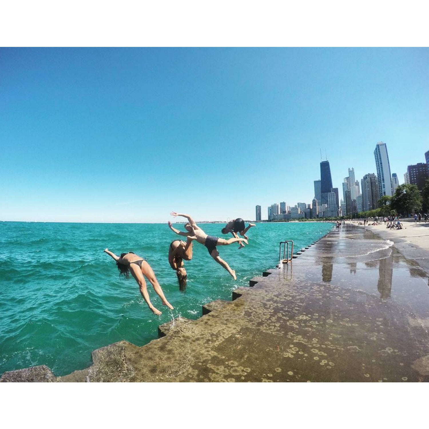 @sophieshinsky - Lakeshore Drive Chicago - Life's a beach and I'm just playin in the cement.