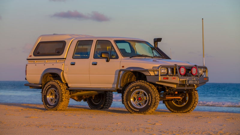 hilux4x4 #carros #offroad #rural #barnfind #antesedepois #cars #picku