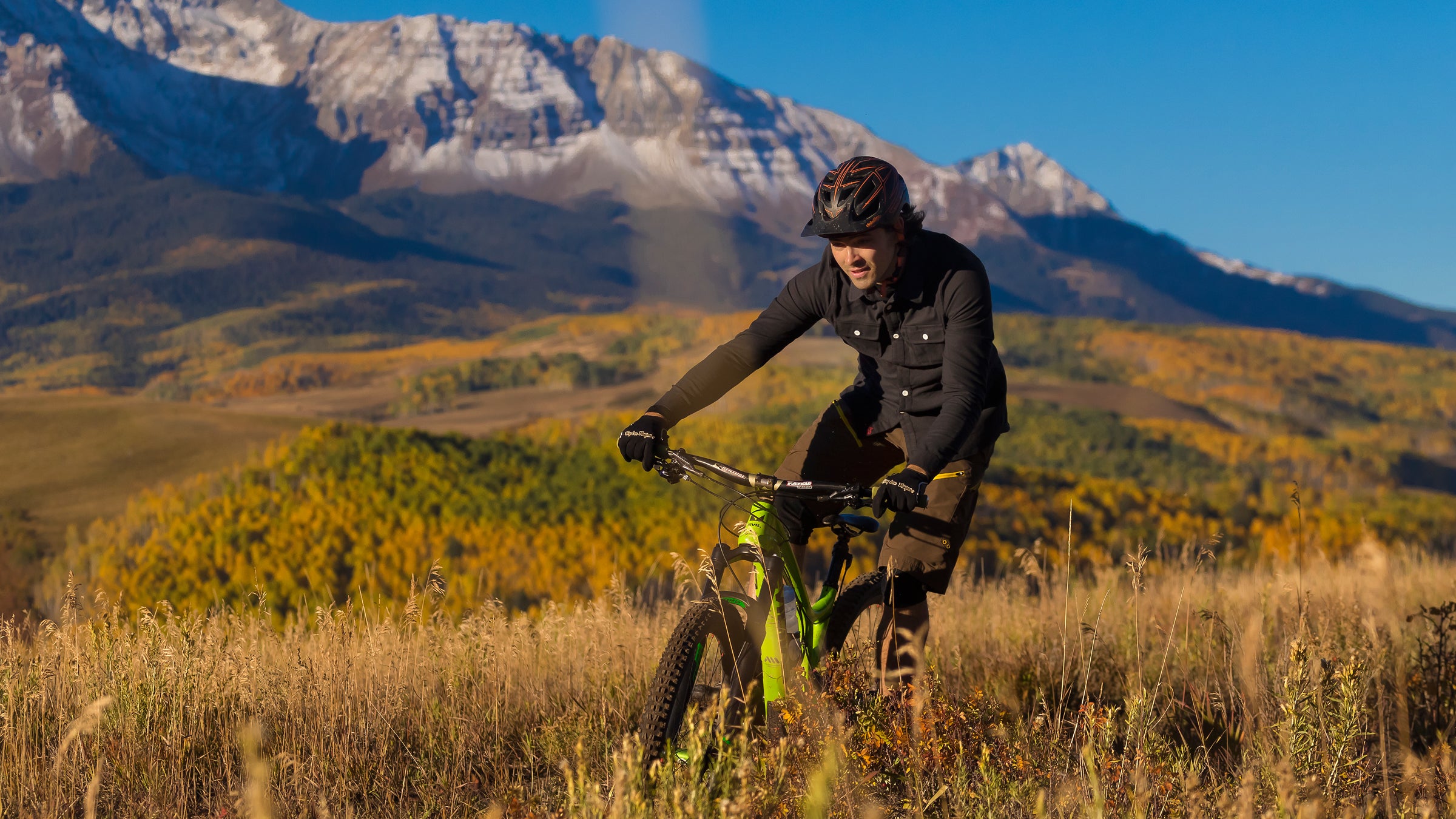 Our new favorite fall layer.