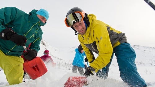 Antonsson stresses safety: our group’s initial training includes mock rescues using probes, shovels, and beacons. On our first day, we warmed up after a lunch break by sprinting around as a team to find a beacon one of the guides had buried.