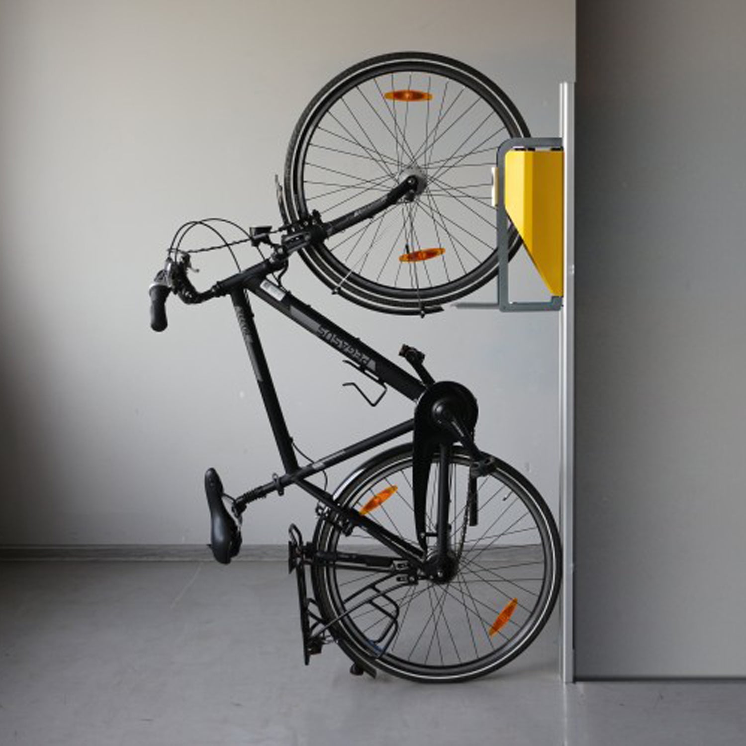 Storing your bike has never been easier.