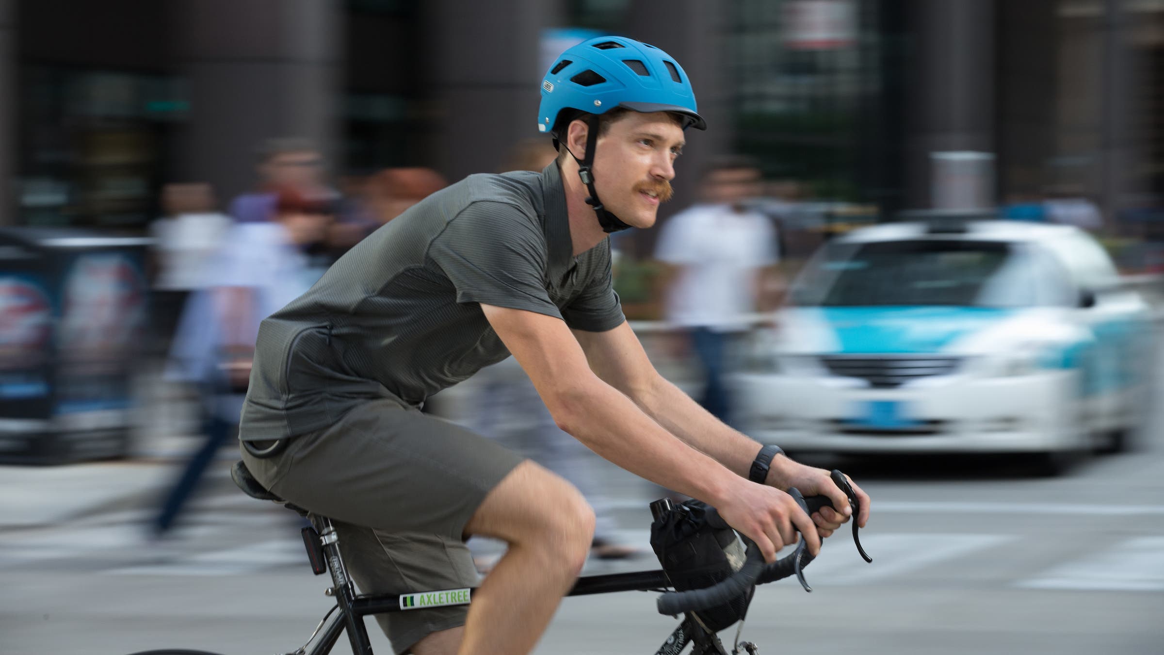The Commuter Helmet You Need to Be Using The Commuter Helmet You Need to Be Using