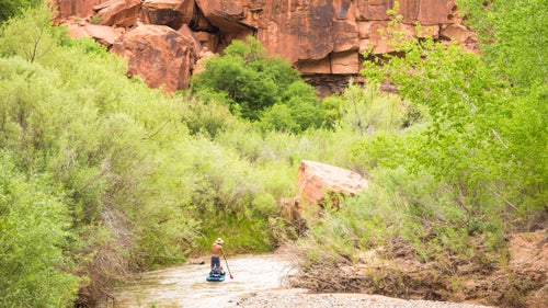 After few days, Kloer settled into a smooth pace on the river, and the Escalante Canyon began to tower above our heads. The canyon and its spider arms were the last terrain in the lower 48 to be mapped: a testament to just how exceptionally rugged and secluded this landscape is. In May 1872, ten men from the Kanab Mormon settlement took off on horseback to find a boat that had been cached near the Dirty Devil River. Geographer Almon Thompson鈥攂rother-in-law of the great Western explorer John Wesley Powell鈥攚as in charge. When the crew realized they鈥檇 discovered an entirely unmapped river, they spent the next six years mapping the area.