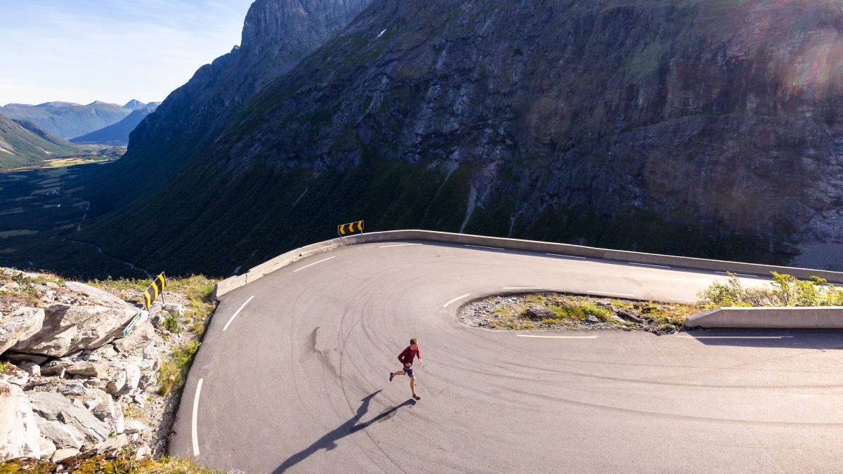 Strava Is Killing the Blissful, Beautiful Loneliness of Running