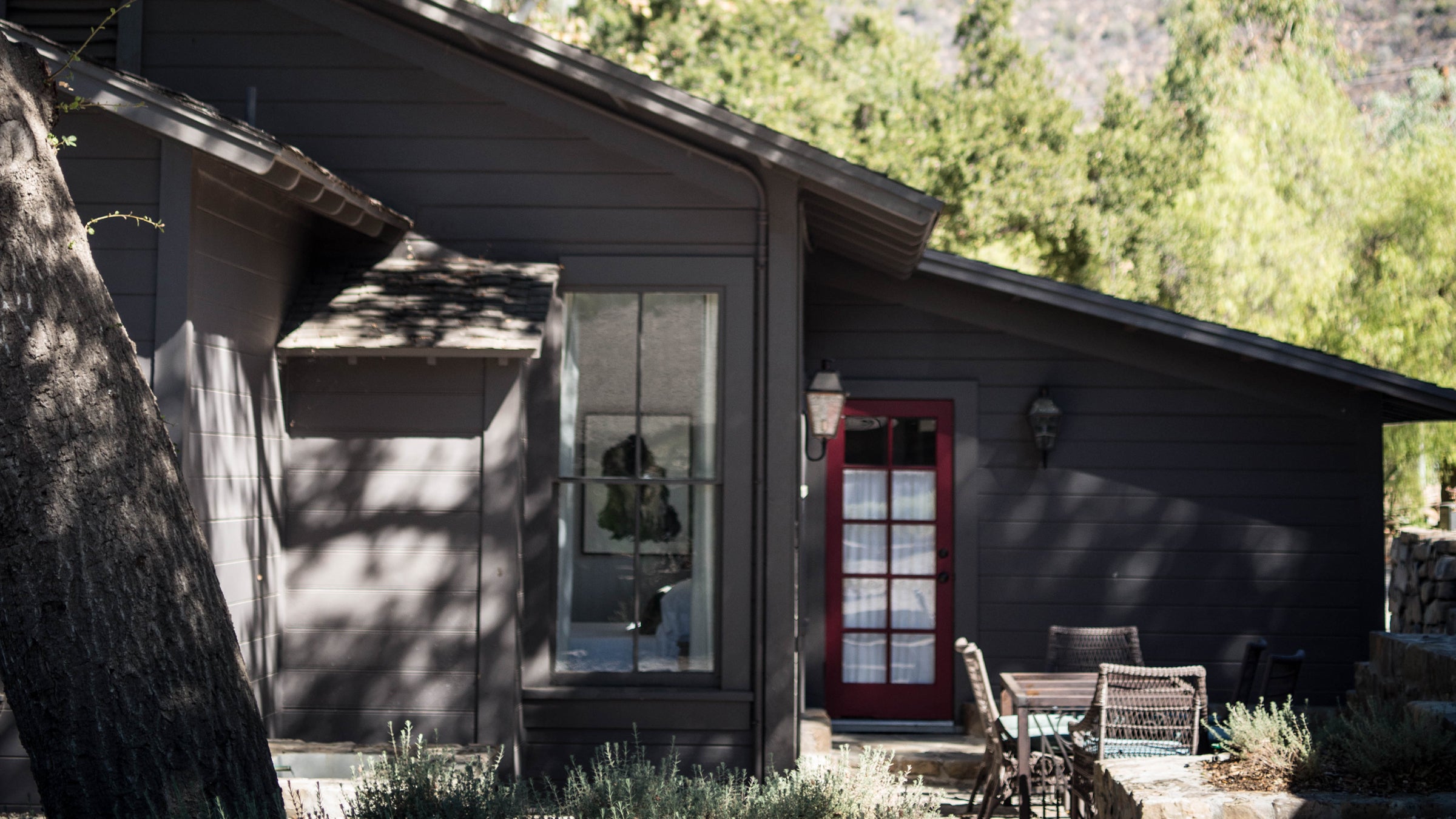 Craftsman-style cottages and sunset cocktails.