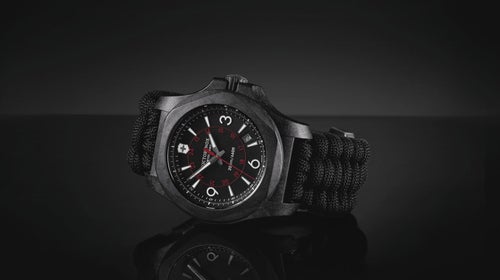 The Victorinox I.N.O.X. Carbon comes with ten feet of paracord.