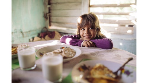 Cuban farmers typically survive on less than one dollar per day鈥攜et they insisted on feeding us. The farmer鈥檚 daughter, Natalia, sat and watched us eat a hearty breakfast of eggs, salad, bread, and yucca.