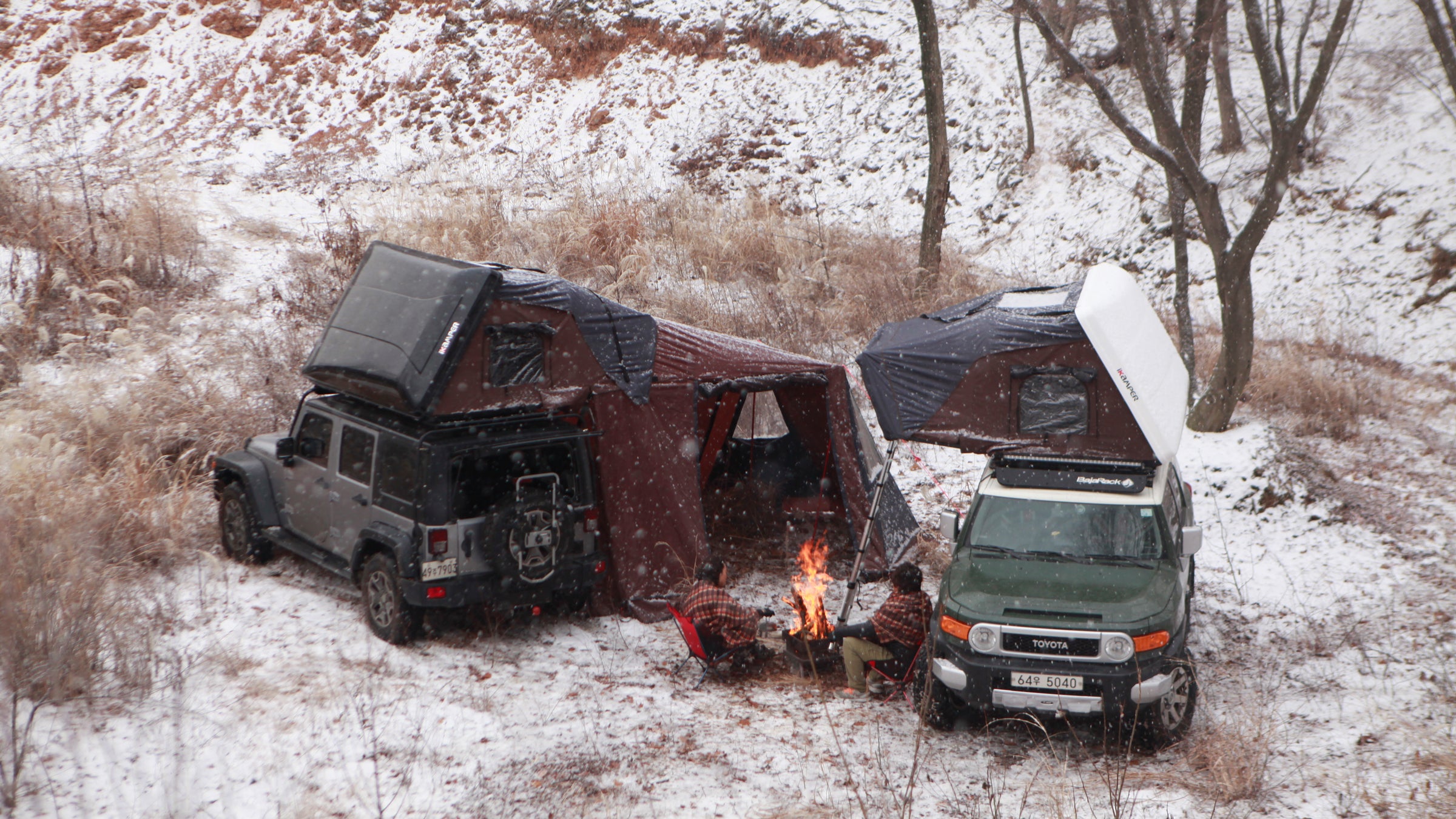 A rooftop tent that fits a family of four.