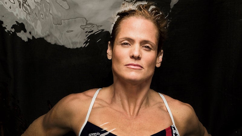 Contortionist Dara Torres.