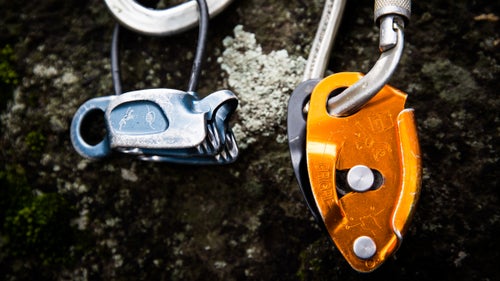 It seems redundant, but Smith considers the Black Diamond ATC Guide (left) and Petzl Grigri belay devices to be a matched pair. He鈥檒l often have to hike or climb thousands of feet and then perform a rope-aided rescue. The devices can be used in series to safely lower a patient, and they weigh much less than the rescue-specific hardware he carries in his car or on the helicopter.