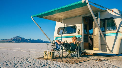 鈥淭he nice thing about this trailer is that I鈥檓 definitely not roughing it. I love the fact that the outdoors are right at my front door. It鈥檚 pretty rare to get that unless you have a million dollars鈥攐r a camper.鈥