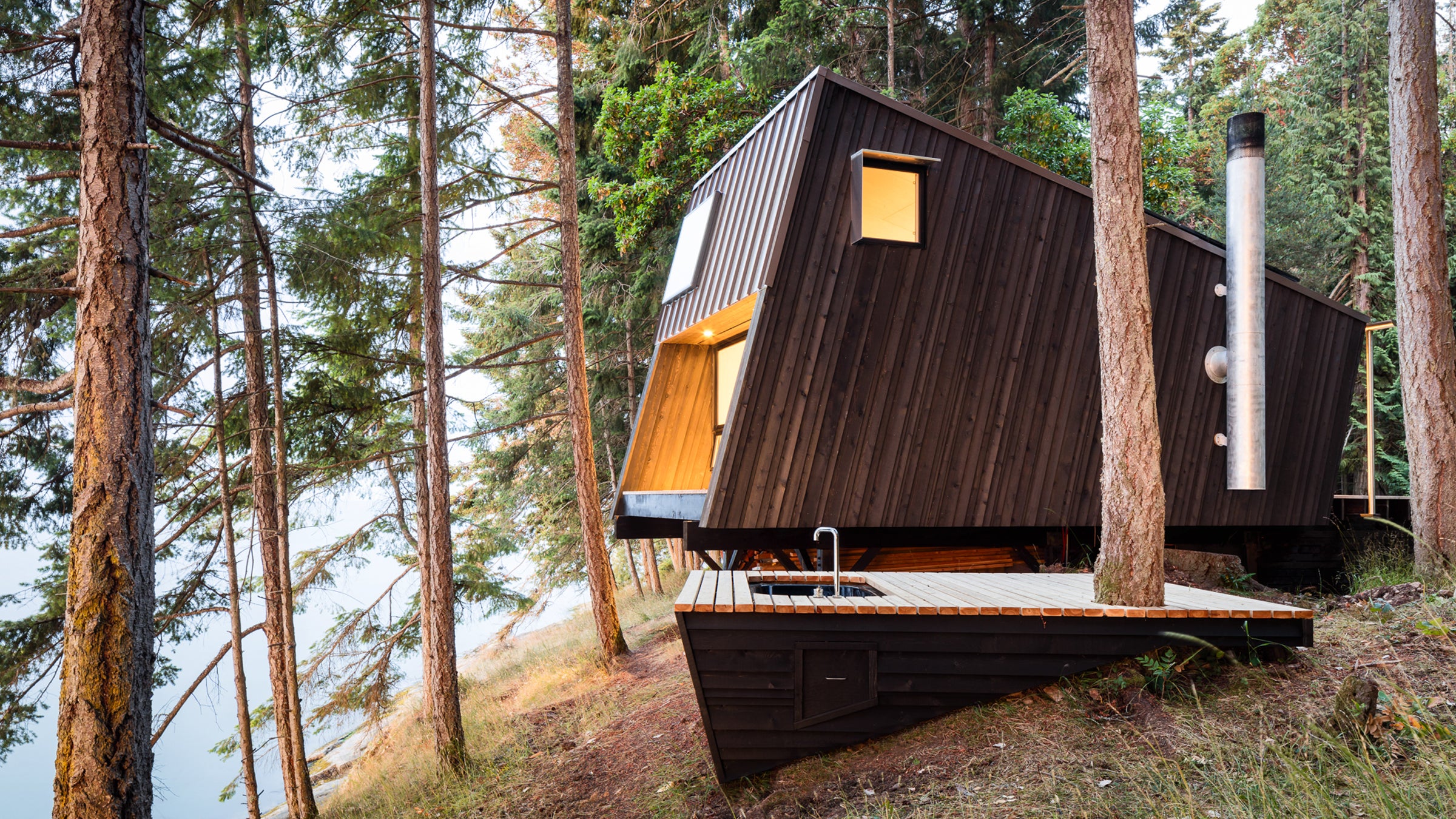 A modern, minimalist design matched with off-grid features.