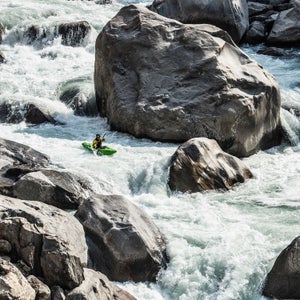 Since the 1950s, paddlers from all over the world have traveled into northeastern Pakistan to descend the Indus River’s Rondu Gorge. With every team and attempted trip, the burly canyon section’s reputation has grown—continuous Class V for more than a week. This winter, paddlers Mike Dawson, Aniol Serrasolses, and Ciarán Heurteau set off for a ten-day trip to add their names to the history books of Pakistan’s largest river.  
Dawson: The river was filled with huge features almost the whole way on our route between the northern towns of Skardu and Gilgit. With such sustained high-level paddling, the days were totally draining for both mind and body.