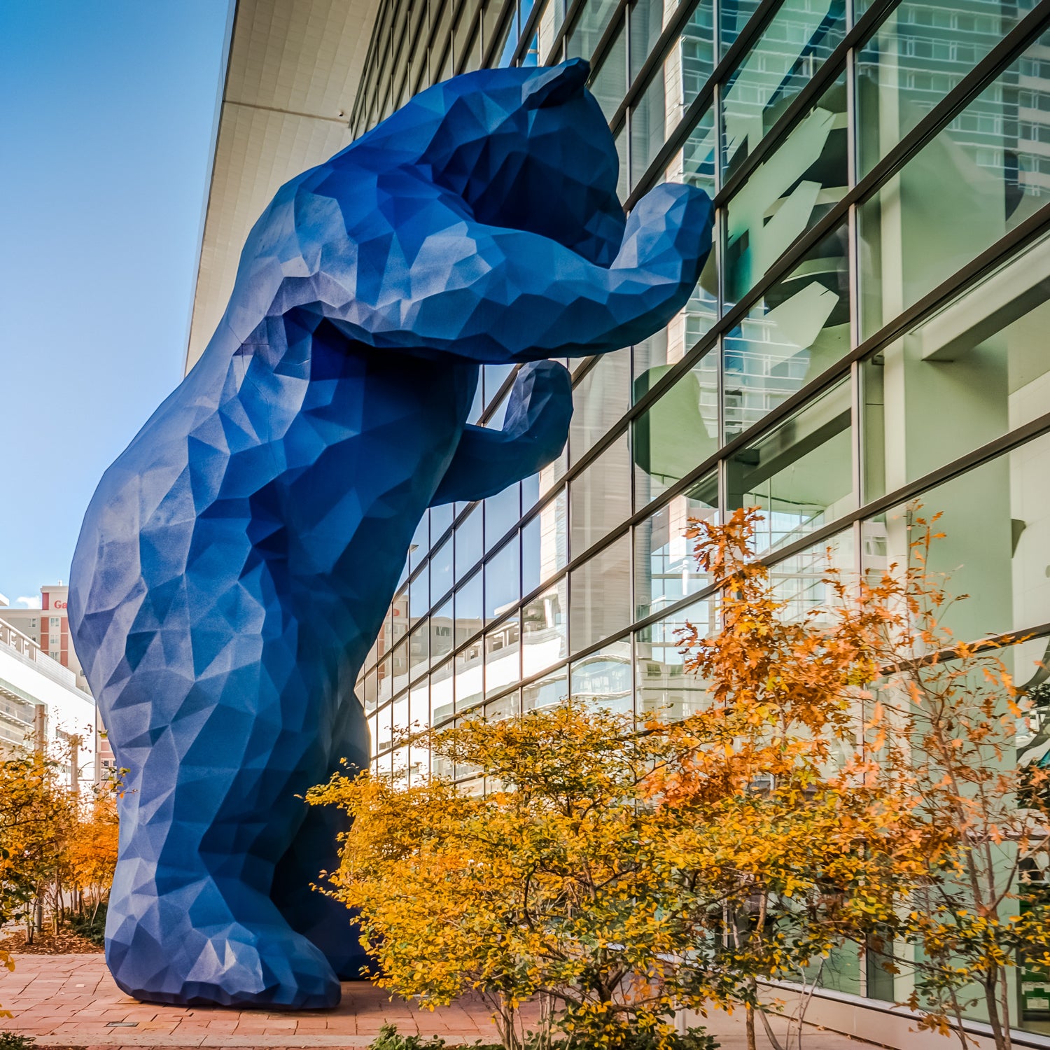 Lawrence Argent's sculpture I See What You Mean at the Denver Convention Center.