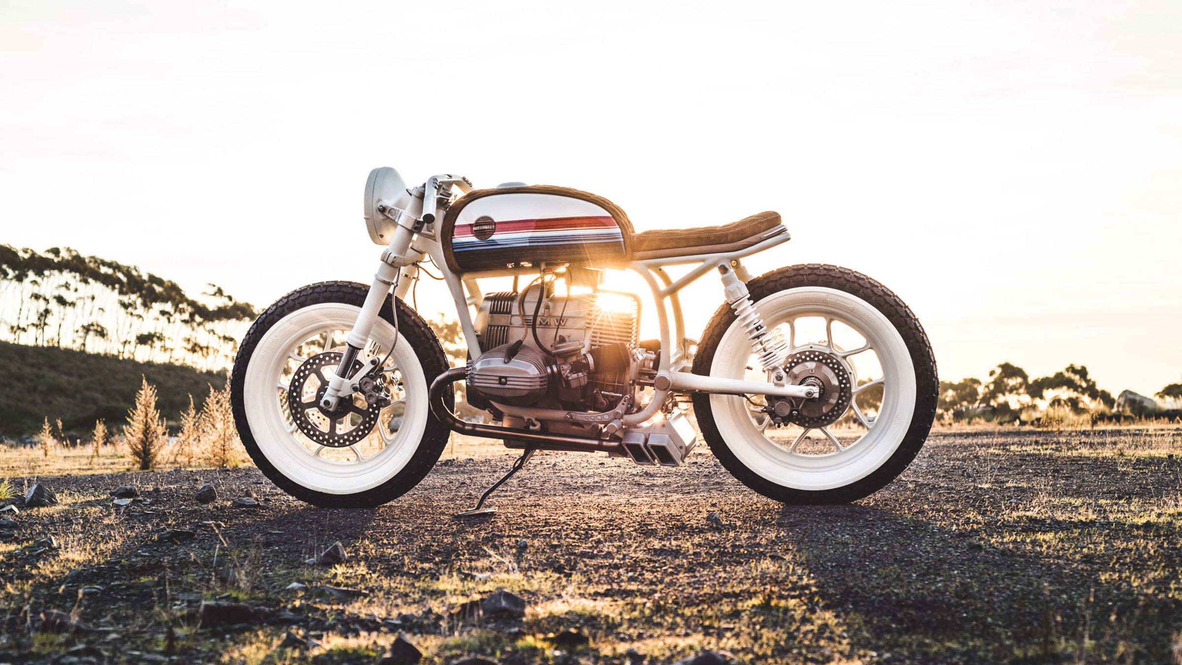 The Mexican blanket style gas tank rounds out this bike. 