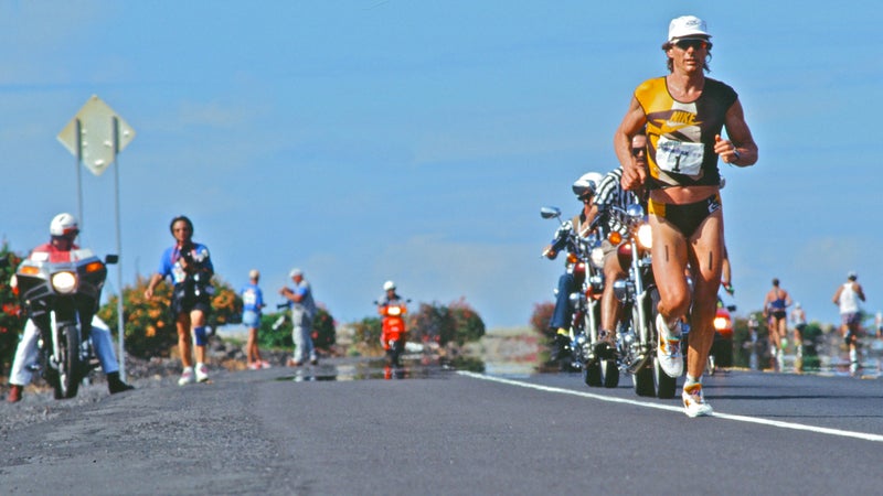 Mark Allen runs towards a record during the 1994 Kona Hawaii Ironman.