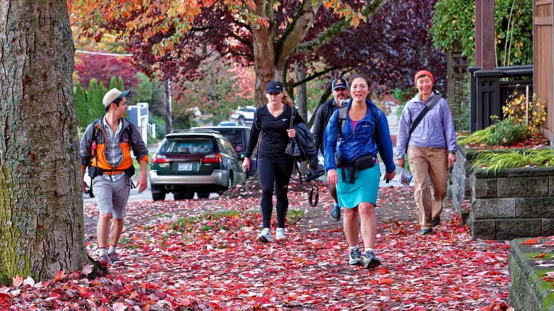 Thomas鈥 high profile in long-distance hiking circles has attracted an entourage in Seattle.