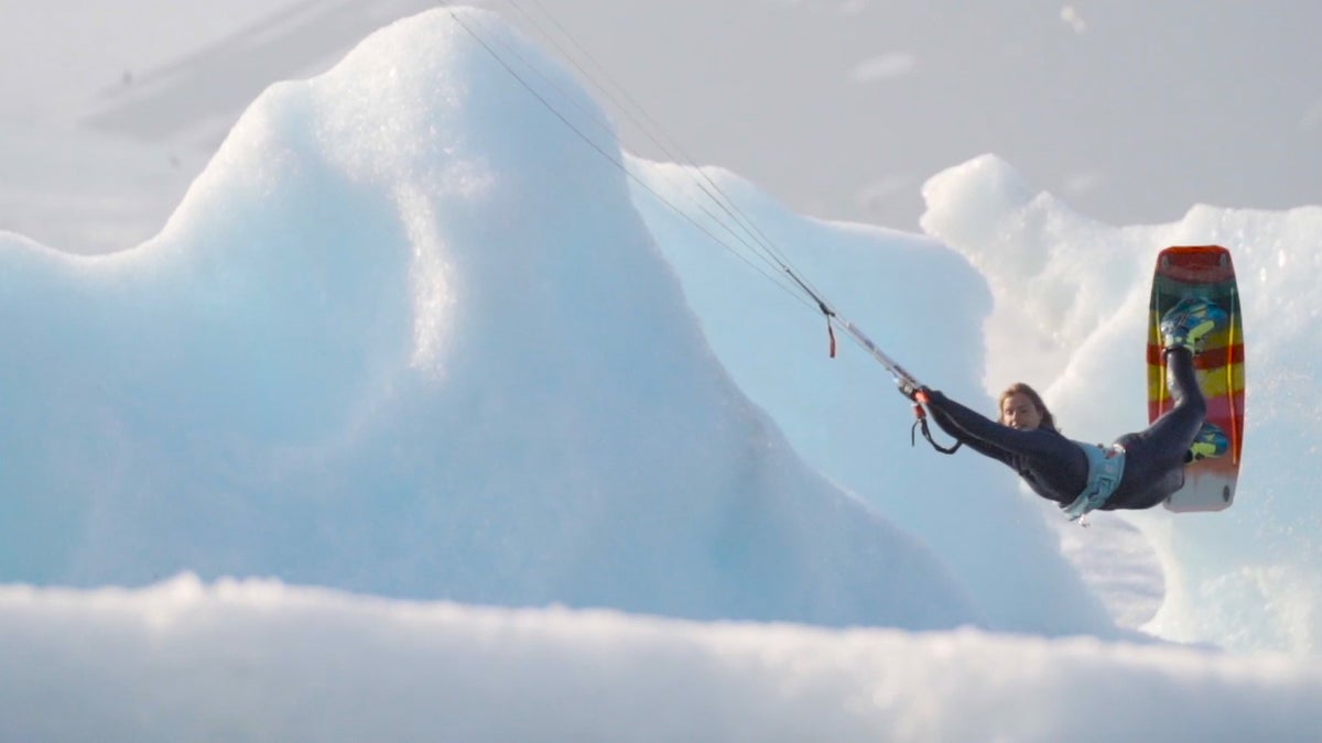 Kiting Ice Lagoons in Iceland