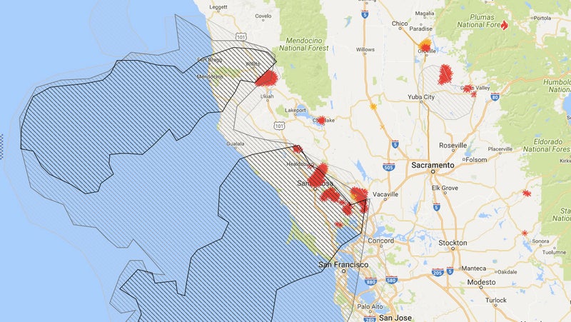 Current fire areas (red), and smoke conditions (hash marks) north of the bay area.