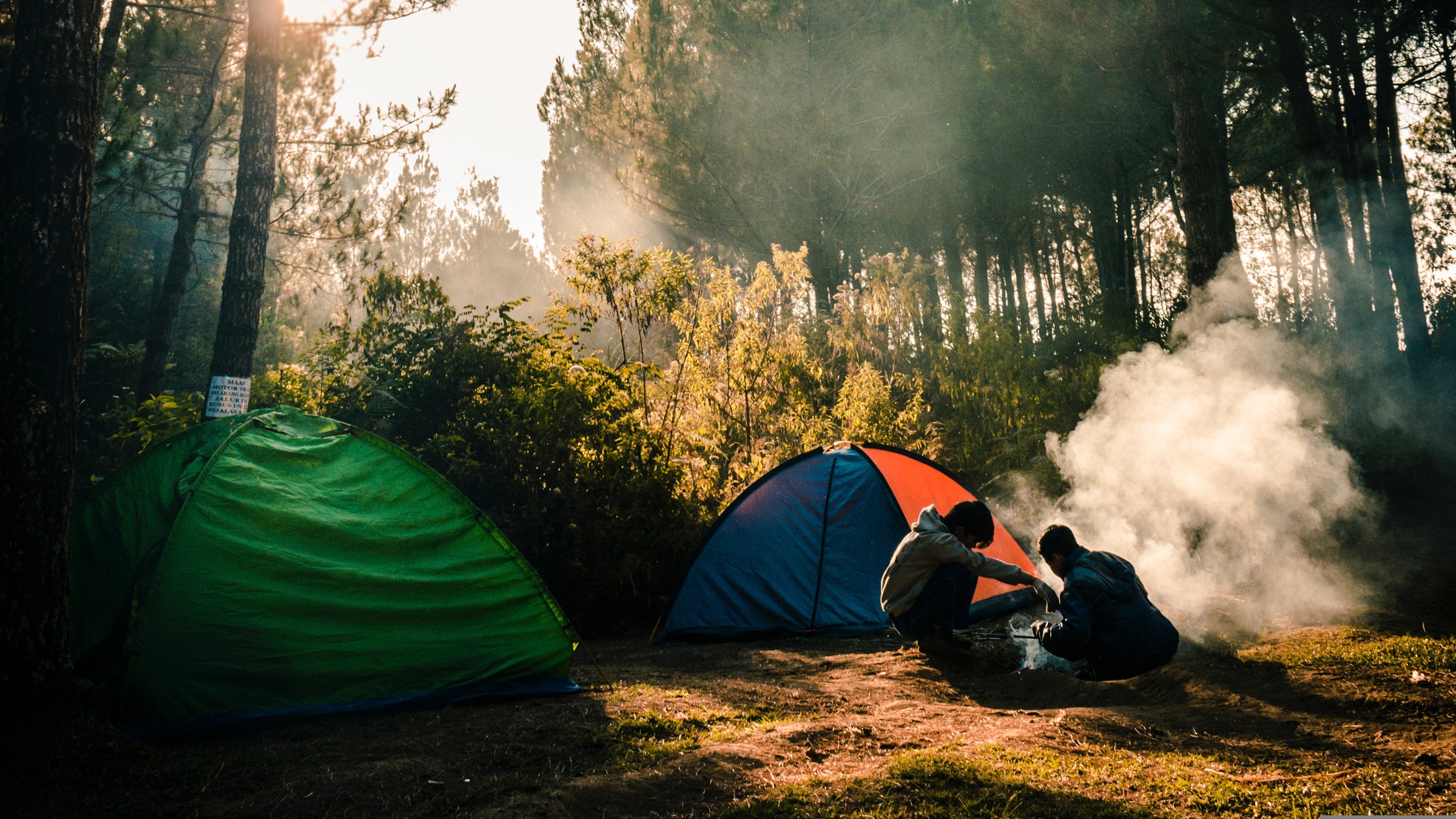 Washing a down sleeping bag with a duct tape patch - Backpacking Light