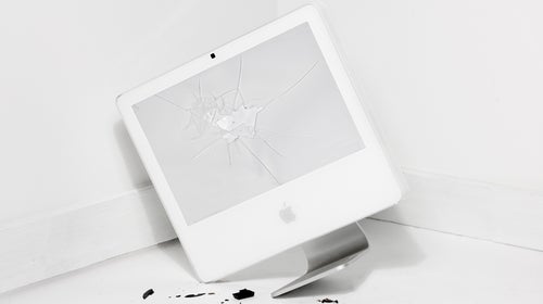 At the Wrecking Club, a “rage room” in Midtown Man­hattan, patrons pay to demolish all sorts of things.