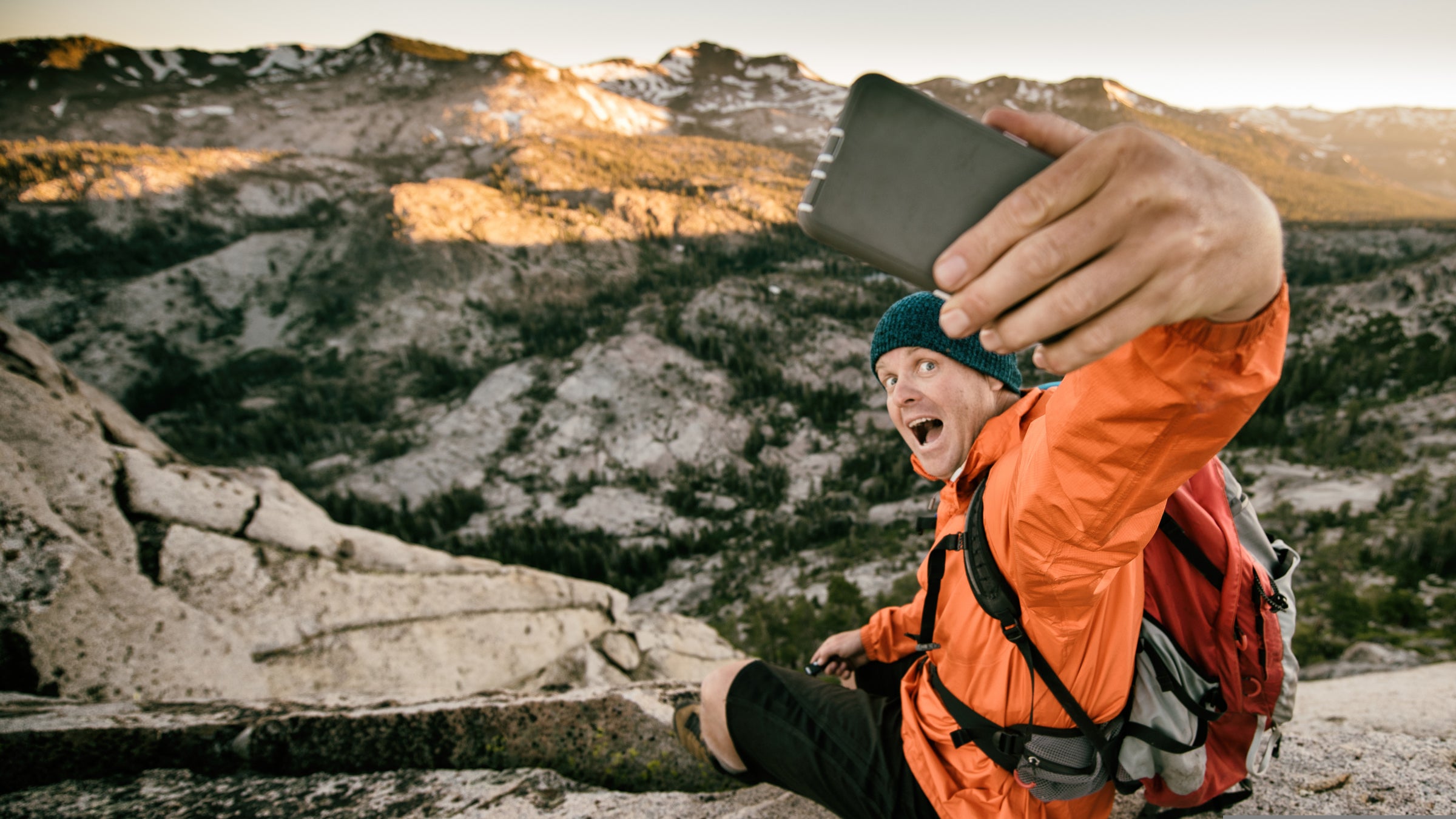 Hiker On The Cliff Stock Photo - Download Image Now - Hiking, Women,  Mountain - iStock