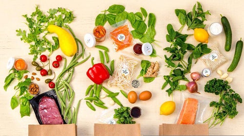 When you want to be strict with yourself, eat good food, and not pull your hair out at the grocery store, meal kits are the answer.