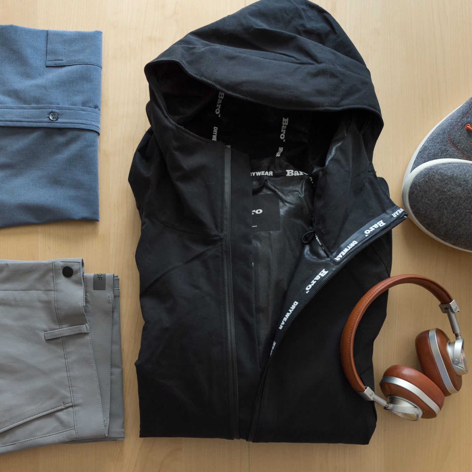 This kit delivers all the features you like in the backcountry with style that works in the city.