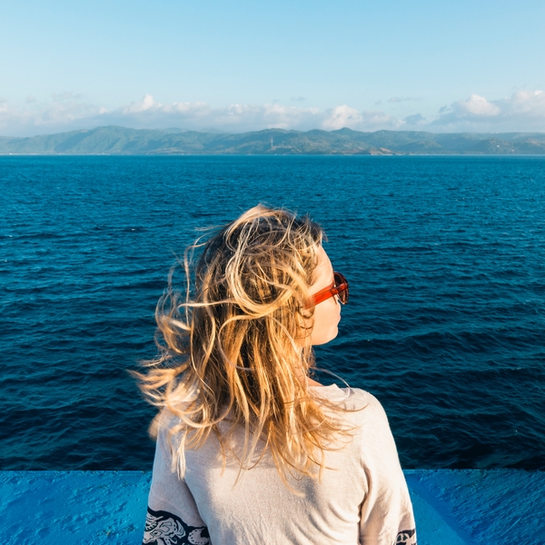 The Rise of Digital Nomad Fashion: Balancing Work and Travel