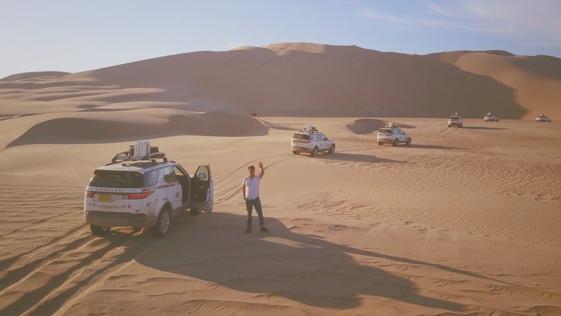 The 3.0-liter gas V6 feels a little anemic trying to haul the Discovery's 4,800 pounds up a big sand dune. We'd spend our money on the torquier turbo-diesel option.