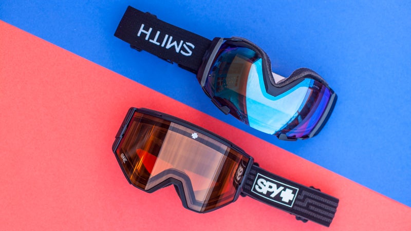 Smiths I/O ChromaPop Photochromic works similarly to the Spy's鈥攖hough the I/O eschews a battery.