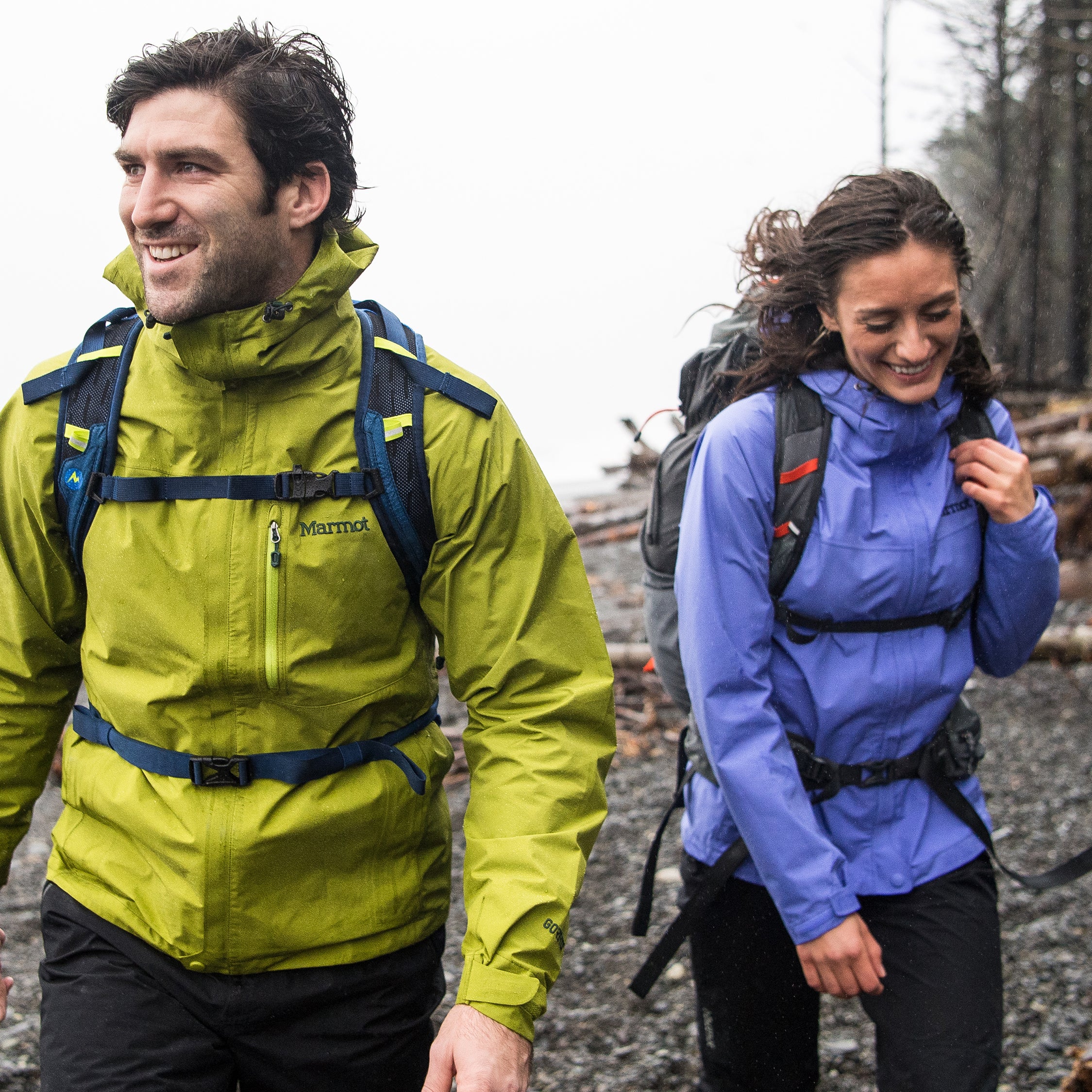 7 Tips for Staying Cozy and Dry While Hiking in the Rain