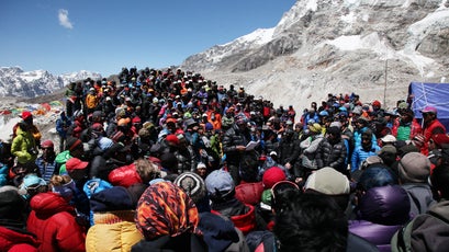 A meeting of Sherpa guides