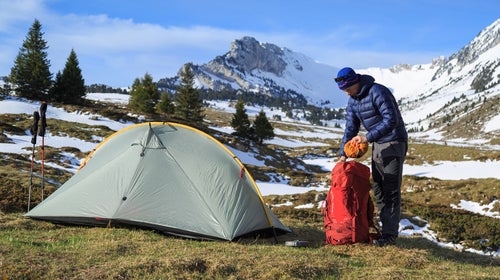 The hollow-fiber fill is made entirely from old plastic water bottles.
