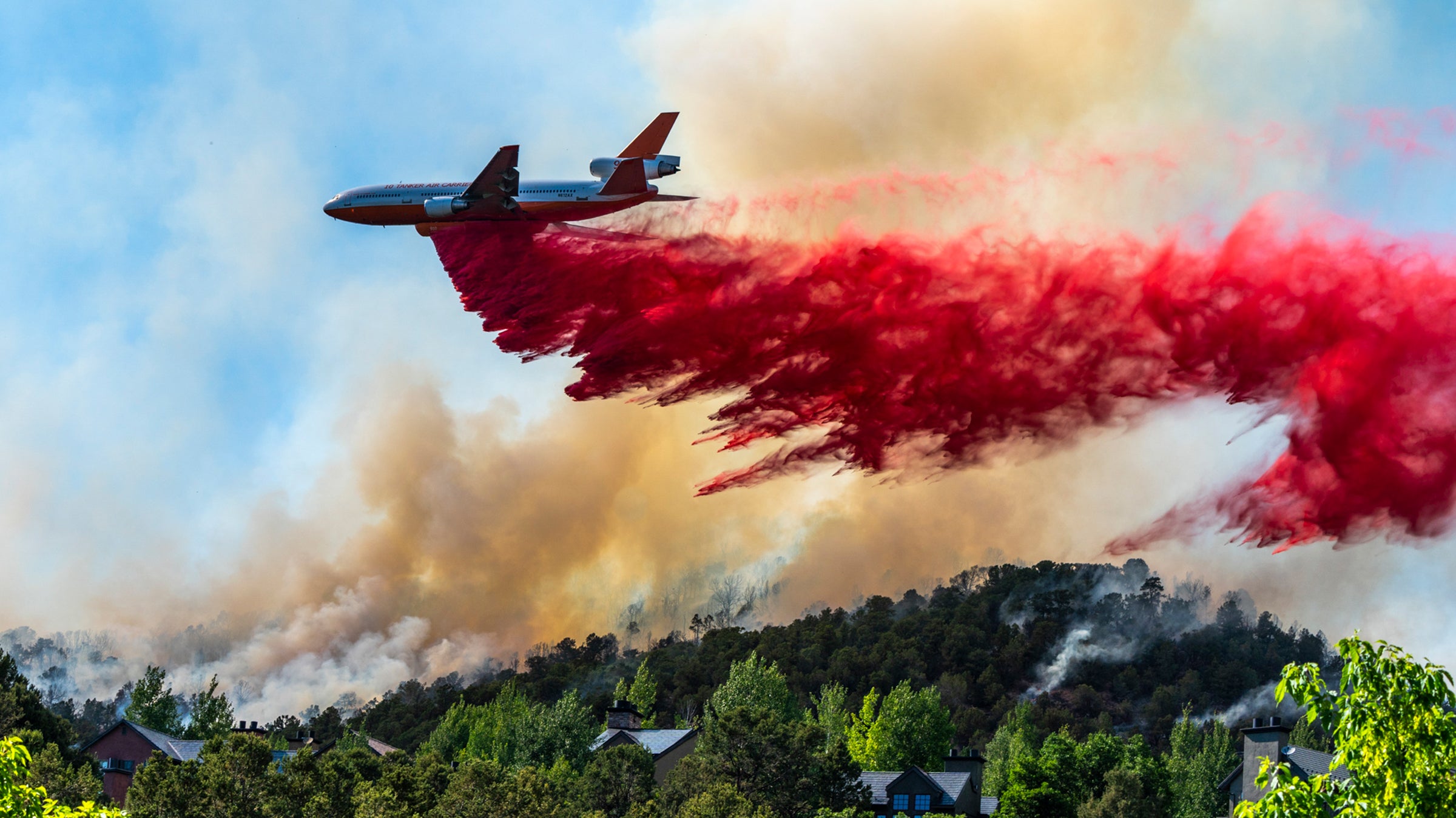 その他 Christine Miller - Blood Shed Pete McBride Shot These Wildfire Photos from His Porch - Outside