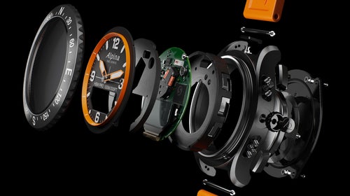 Behold: AlpinerX, the smartwatch that launched on Kickstarter.