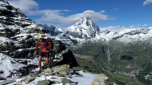 The pros take these with them whenever they go outside. You should, too.