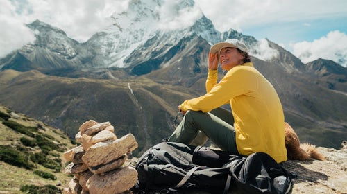 The summit offers a sustained and direct 7,000-vertical-foot ski line that combines a 2,500-foot couloir and an open face.