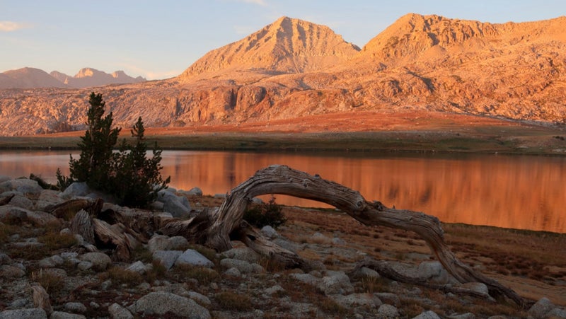 Alpenglow, with Foerster Peak prominent across Harriet Lake.