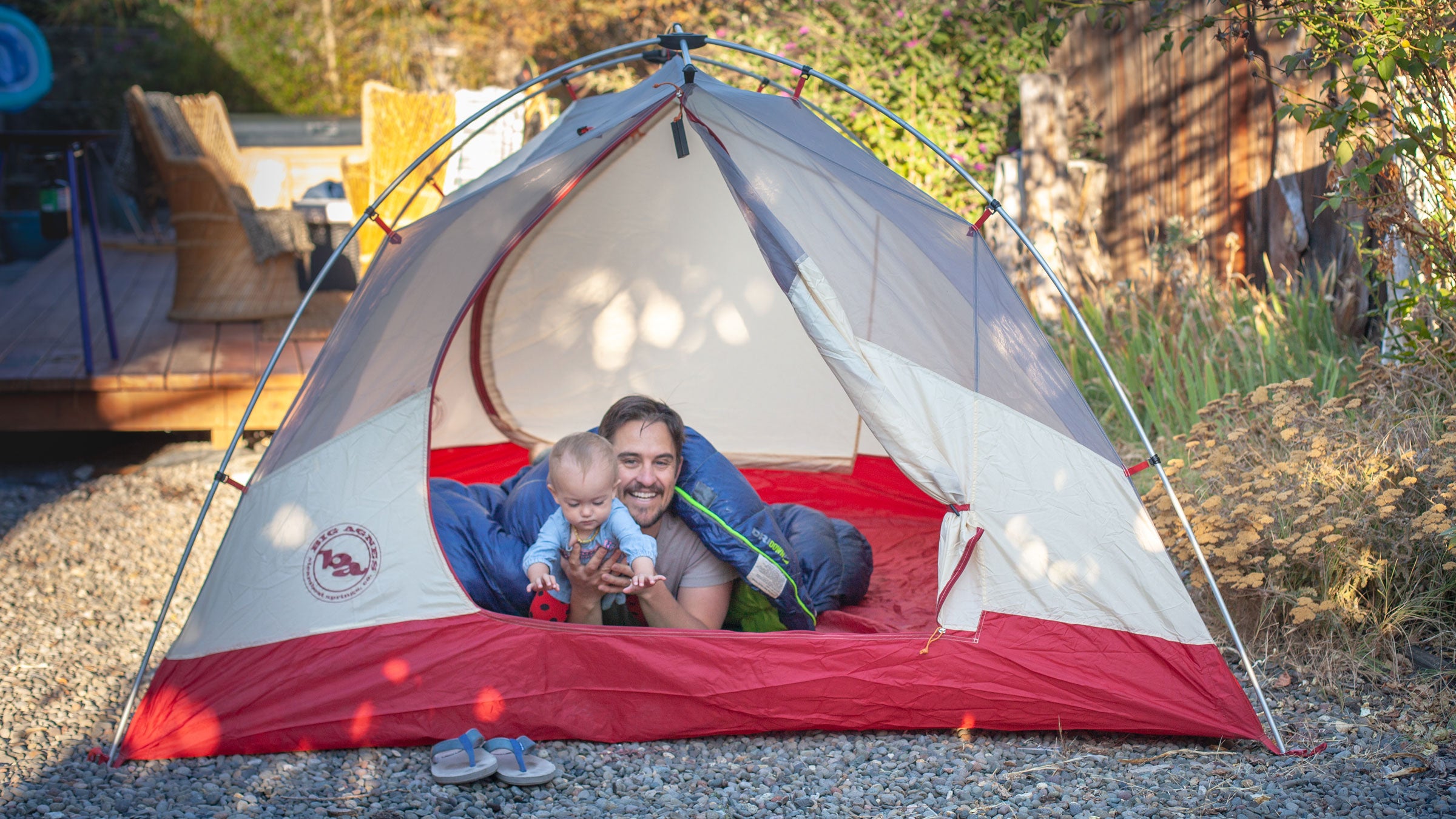 https://cdn.outsideonline.com/wp-content/uploads/2018/10/01/joe-and-baby-camping_h.jpg