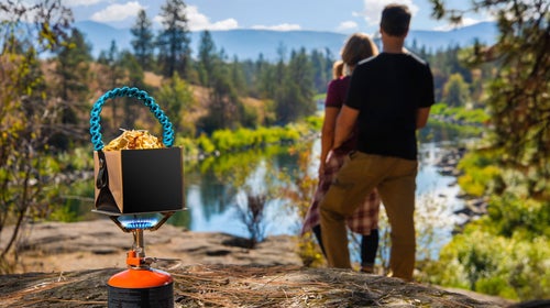 A Spokane, Washington-based couple has created a foldable one-liter pot that weighs just 6.5 ounces.