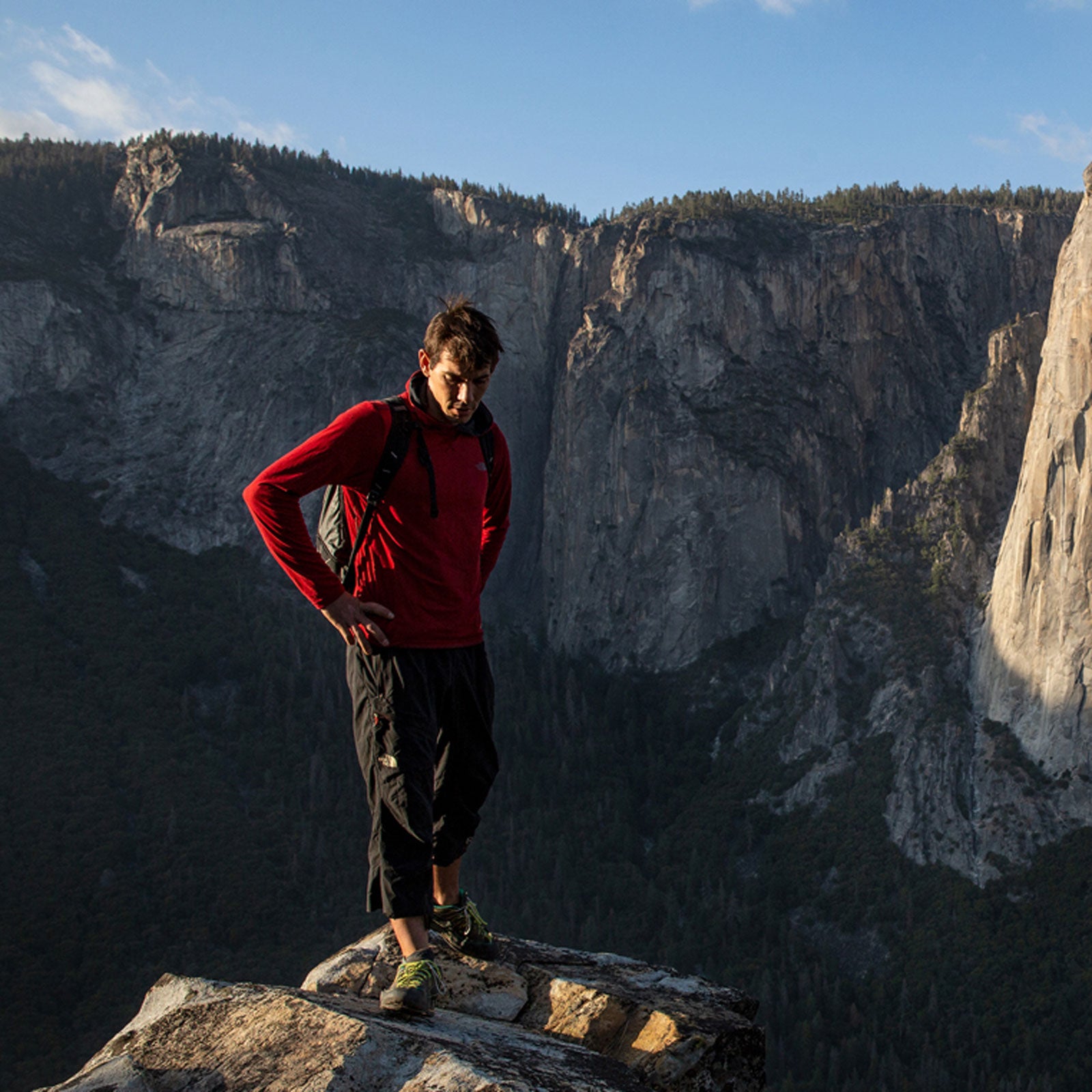 The Internet is concerned that Alex Honnold's death will involve a selfie.