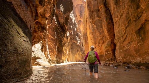 As the route enters Simon Gulch, at the edge of the park, it passes through a mile of private property owned for 50 years by the same family.