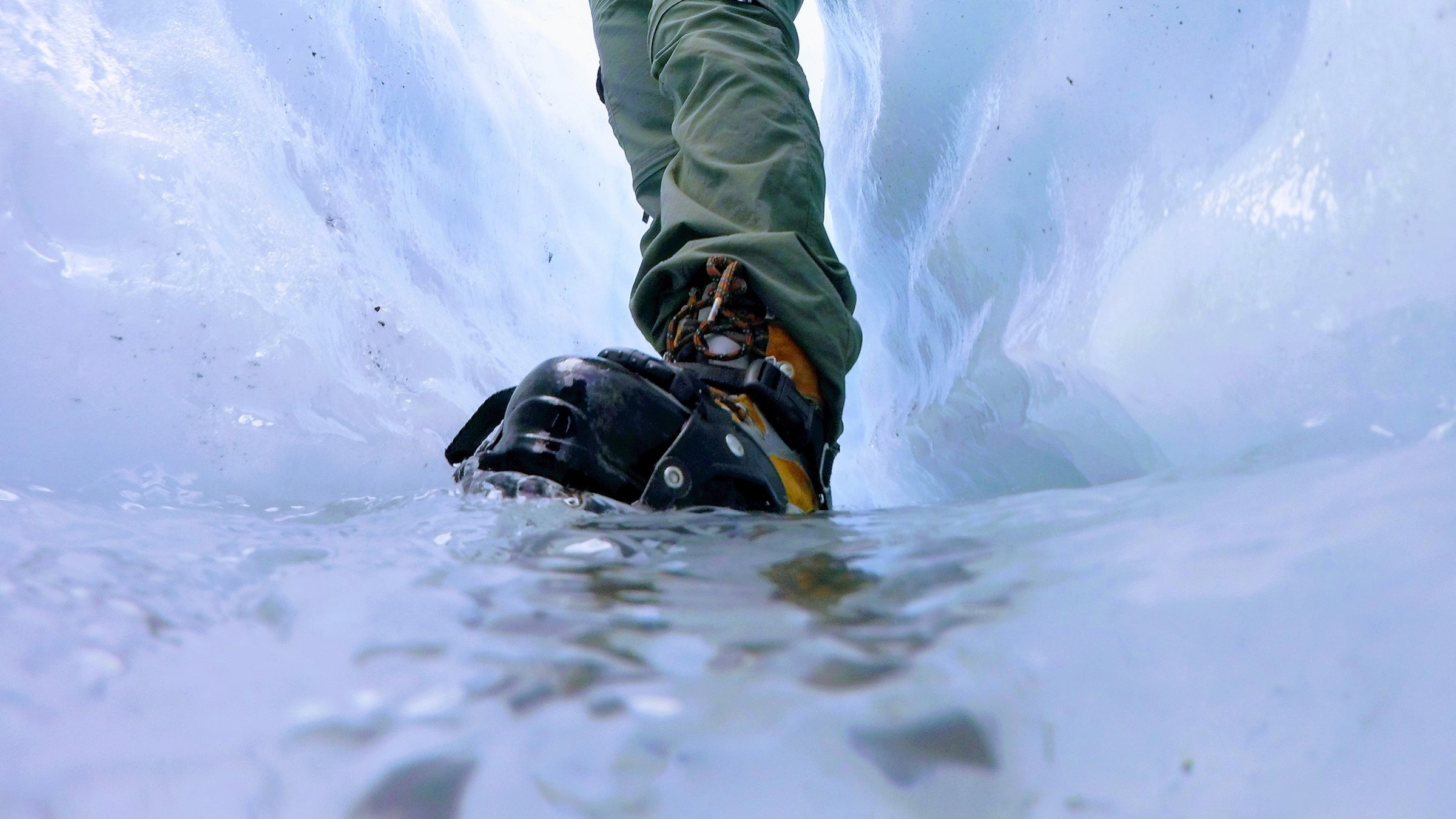 Boots with best store traction on ice