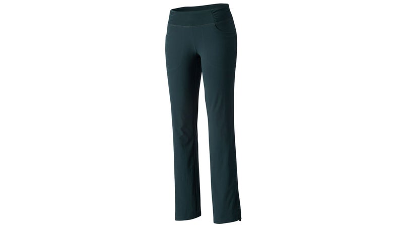 I'm fed up of wrecking leggings when climbing. What brand of leggings do  you ladies recommend? (preferably EU based companies) : r/climbergirls